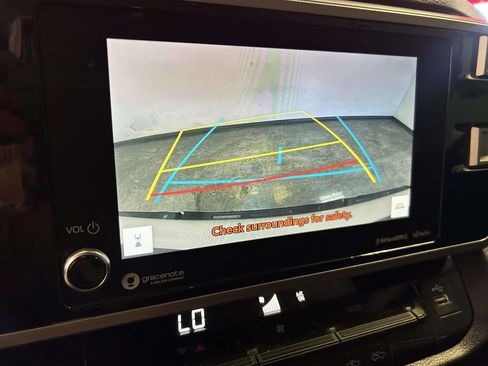 Used 2024 Toyota Tundra SR5 w/ SR5 Convenience Package AWD/4WD image 27