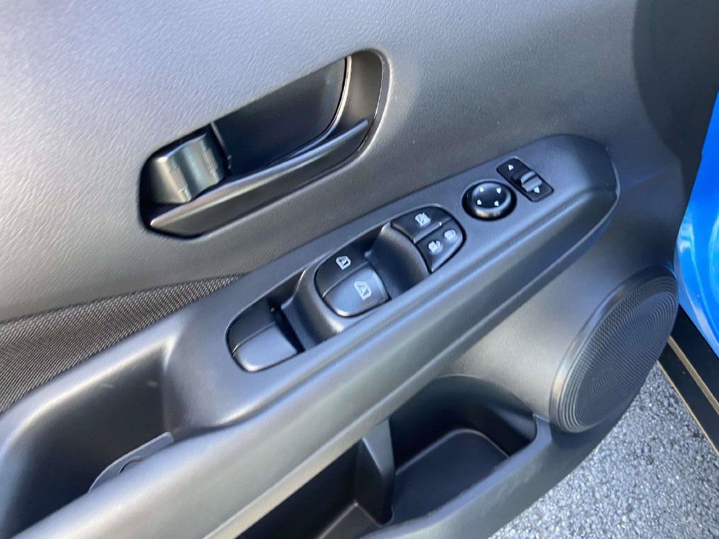 Used 2025 Nissan Kicks Play S FWD image 18