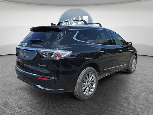Used 2023 Buick Enclave Avenir AWD/4WD image 3