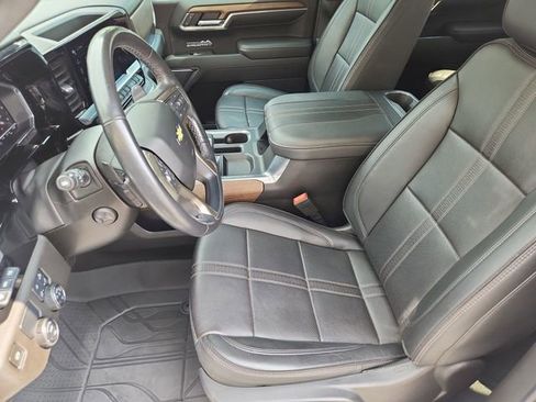 Used 2023 Chevrolet Silverado 1500 High Country w/ Technology Package RWD image 18