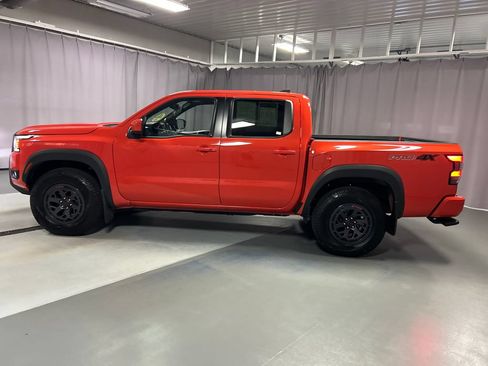 Used 2025 Nissan Frontier PRO-4X w/ Interior Protection Package AWD/4WD image 4
