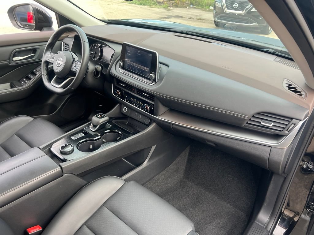 Certified 2023 Nissan Rogue SV w/ SV Premium B Package AWD/4WD image 22