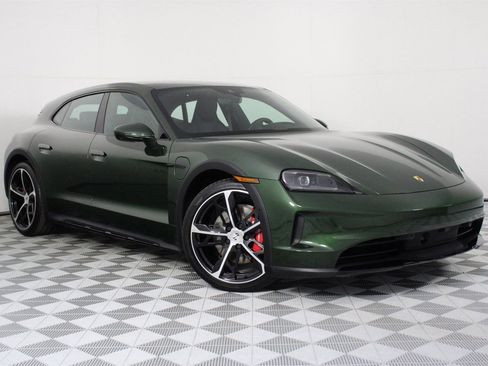 Used 2025 Porsche Taycan 4S image 9