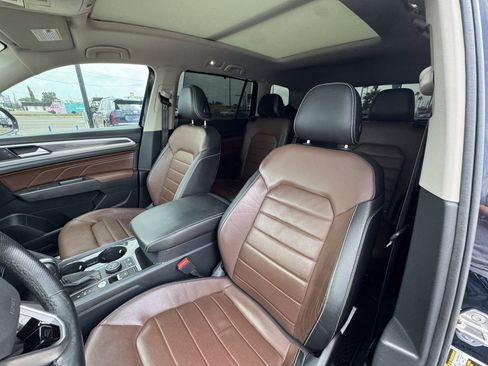 Used 2023 Volkswagen Atlas SEL Premium AWD/4WD image 22