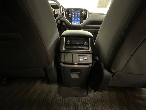 Used 2025 Subaru Ascent Premium AWD/4WD image 27