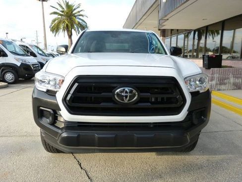 Used 2022 Toyota Tacoma SR image 7