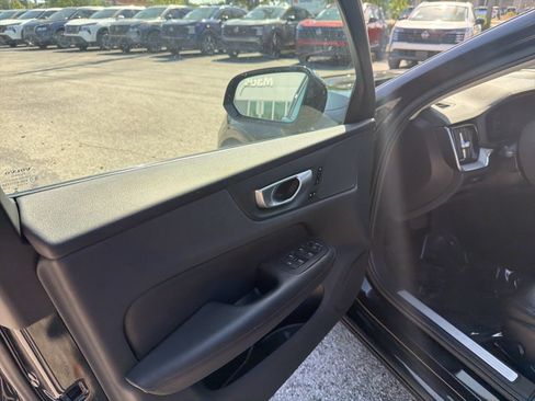 Used 2024 Volvo S60 B5 Core FWD image 17