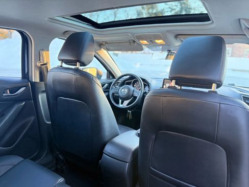 Used 2015 MAZDA MAZDA3 i Grand Touring image 12