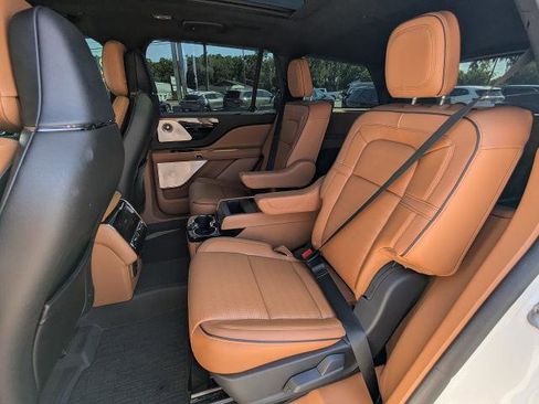 Used 2025 Lincoln Aviator Black Label w/ Black Label Special Edition AWD/4WD image 13
