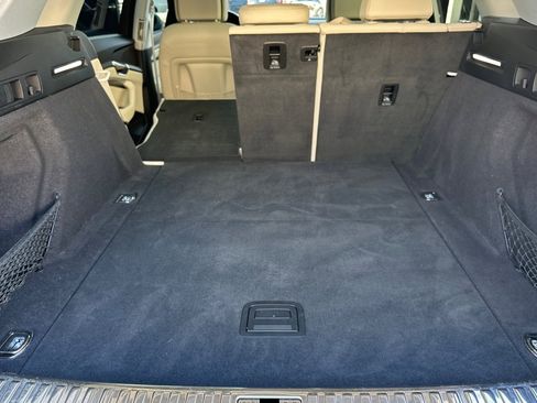 Used 2022 Audi e-tron Premium image 15