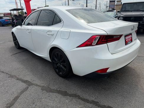 Used 2015 Lexus IS 250 RWD image 3
