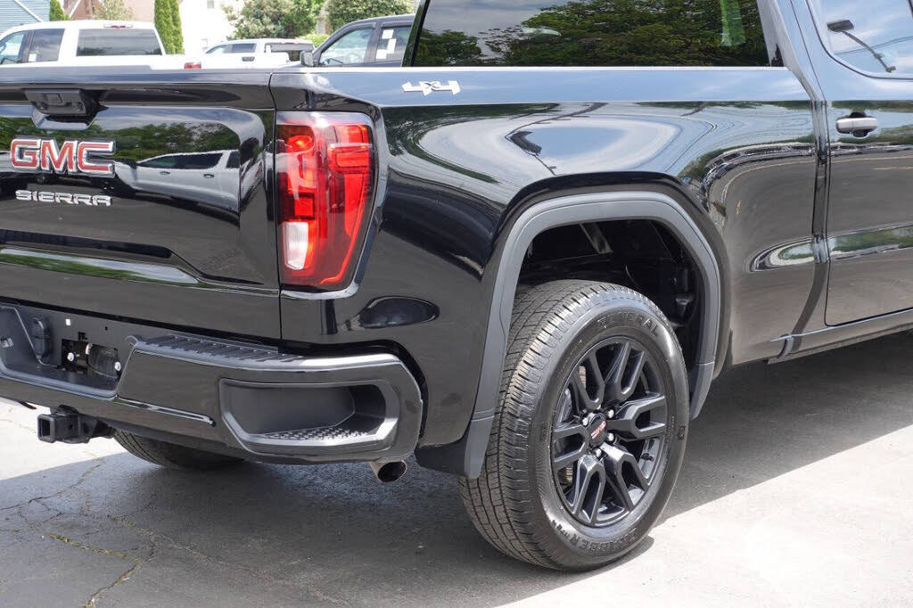 Used 2024 GMC Sierra 1500 Pro w/ Graphite Edition AWD/4WD image 11