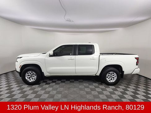 Used 2024 Nissan Frontier SV w/ Tow Package AWD/4WD image 2