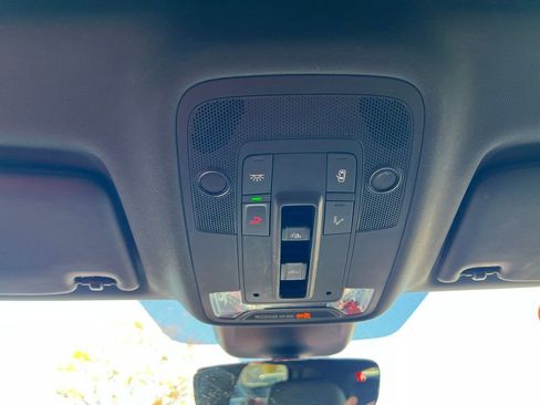 Used 2022 Audi Q3 2.0T Premium Plus w/ Premium Plus Package image 38