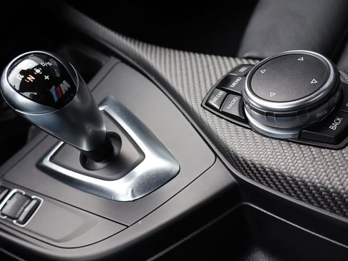 Used 2016 BMW M2 RWD image 16