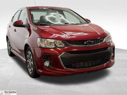 Used 2020 Chevrolet Sonic LT w/ Convenience Package image 1