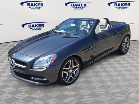 Used 2013 Mercedes-Benz SLK 250 image 3