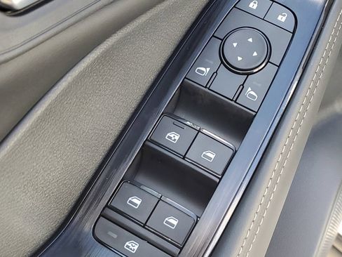 New 2026 Nissan Rogue SV w/ Cold Weather Package FWD image 24