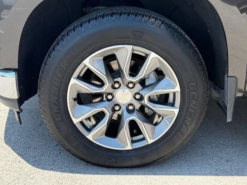 Used 2022 Chevrolet Silverado 1500 Limited LT RWD image 9