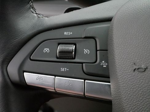 Certified 2025 Cadillac XT4 Premium Luxury image 25