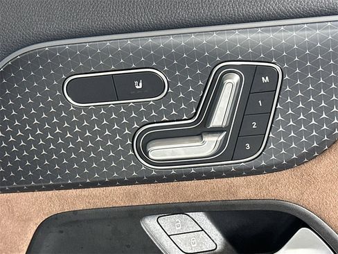 Certified 2025 Mercedes-Benz GLA 250 image 16