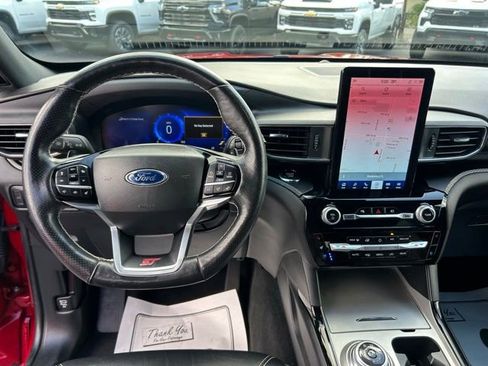 Used 2022 Ford Explorer ST w/ Equipment Group 401A AWD/4WD image 18