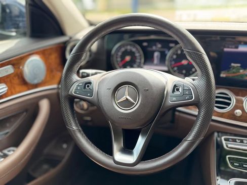 Used 2018 Mercedes-Benz E 400 4MATIC Wagon w/ Premium 2 Package (Q02) image 20