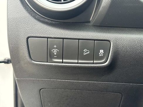 Used 2022 Hyundai Kona SEL w/ Convenience Package FWD image 27