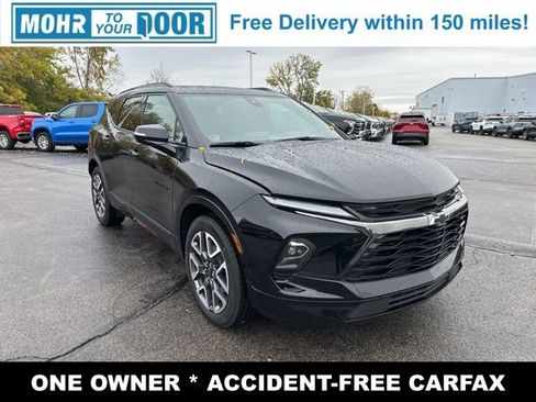 Used 2025 Chevrolet Blazer RS w/ Driver Confidence II Package image 3