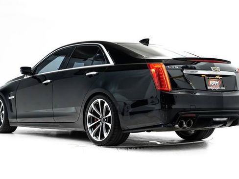 Used 2016 Cadillac CTS V w/ Luxury Package image 8