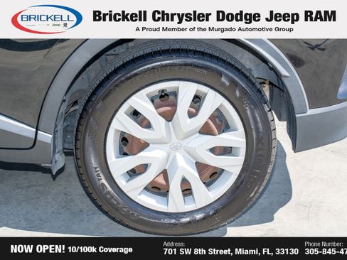 Used 2020 Toyota C-HR LE image 38