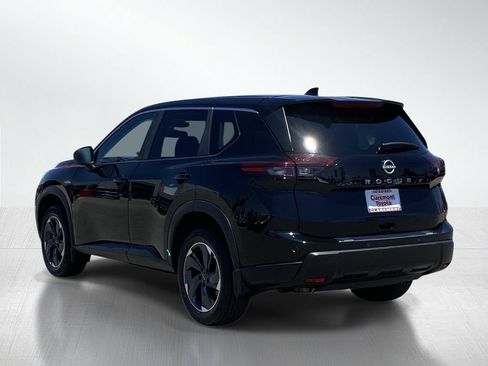 Used 2025 Nissan Rogue SV FWD image 4