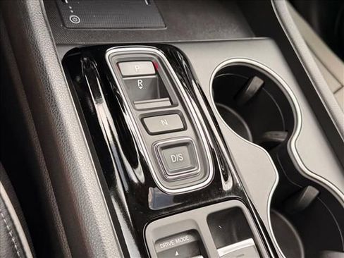 Used 2025 Honda Pilot Elite image 23