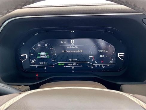 Used 2022 GMC Yukon XL Denali RWD image 25
