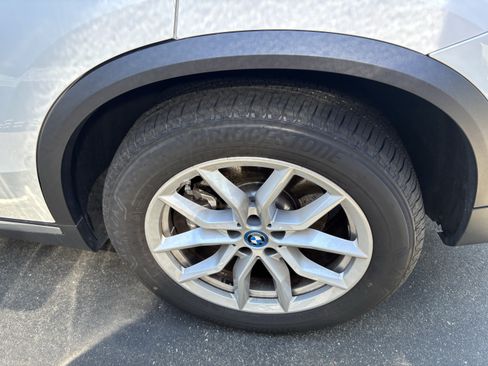 Used 2023 BMW X5 xDrive45e w/ Executive Package AWD/4WD image 26