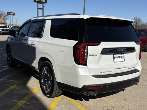 Used 2023 GMC Yukon XL Denali Ultimate w/ LPO, Floor Liner Package image 9