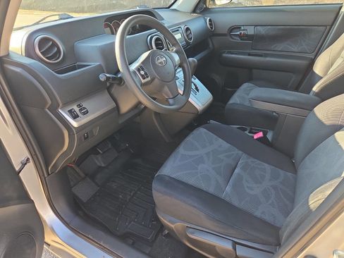 Used 2012 Scion xB image 11