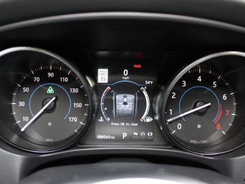 Used 2017 Jaguar F-PACE S image 23