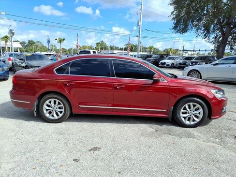 Used 2016 Volkswagen Passat 1.8T S image 8