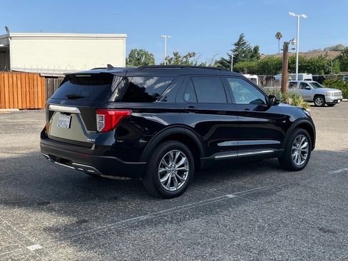 Certified 2024 Ford Explorer XLT w/ Equipment Group 202A AWD/4WD image 6
