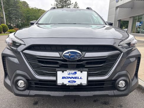 Used 2024 Subaru Outback Premium AWD/4WD image 9