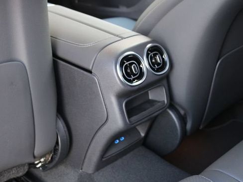New 2026 Mercedes-Benz GLC 300 4MATIC image 21