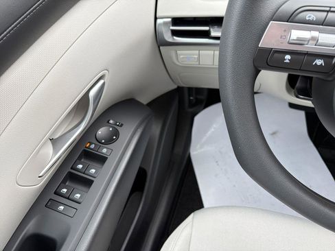 New 2026 Hyundai Tucson SE image 14