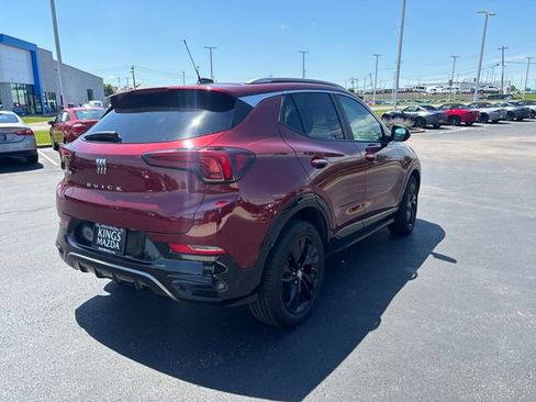 Used 2025 Buick Encore GX Sport Touring FWD image 7