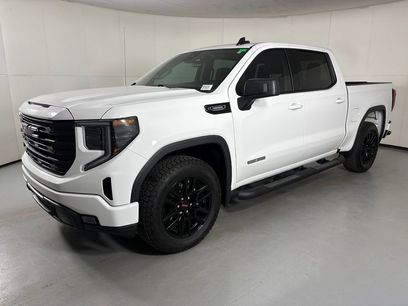 Used 2026 GMC Sierra 1500 Elevation w/ Elevation Select Package