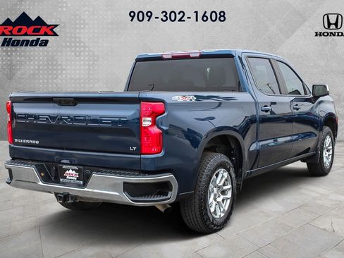 Used 2022 Chevrolet Silverado 1500 LT AWD/4WD image 6