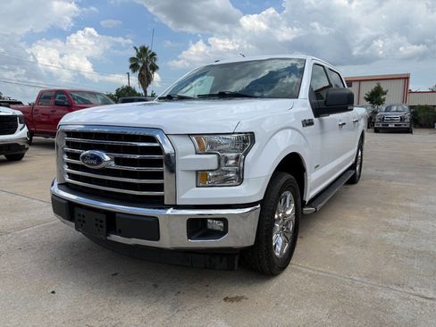 Used 2017 Ford F150 XLT w/ Equipment Group 302A Luxury image 3