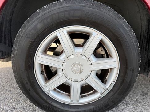 Used 2004 Cadillac SRX w/ Preferred Equipment Group RWD image 23