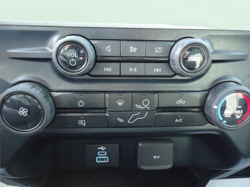 Used 2023 Ford F250 XL w/ XL Off-Road Package AWD/4WD image 19