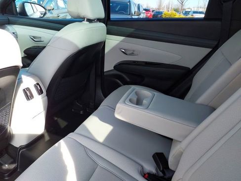 Certified 2025 Hyundai Tucson Limited image 24